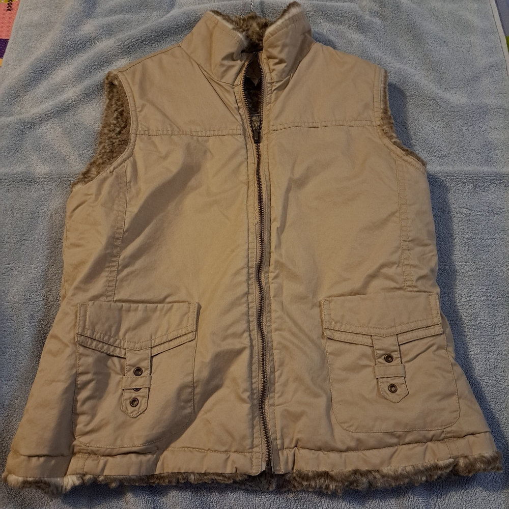 Old navy fur vest